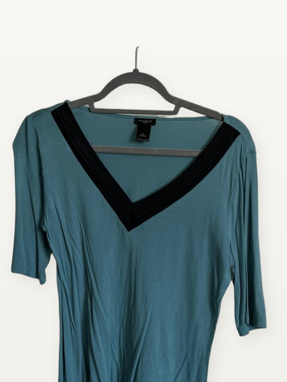 Ann Taylor Aqua Black Trim V Neck Draped Jersey Top Medium